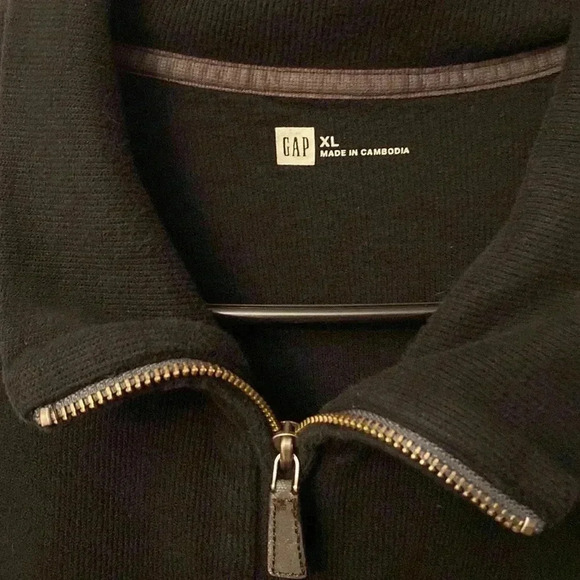 Gap half zipper pull over sized XL. - Picture 2 of 7